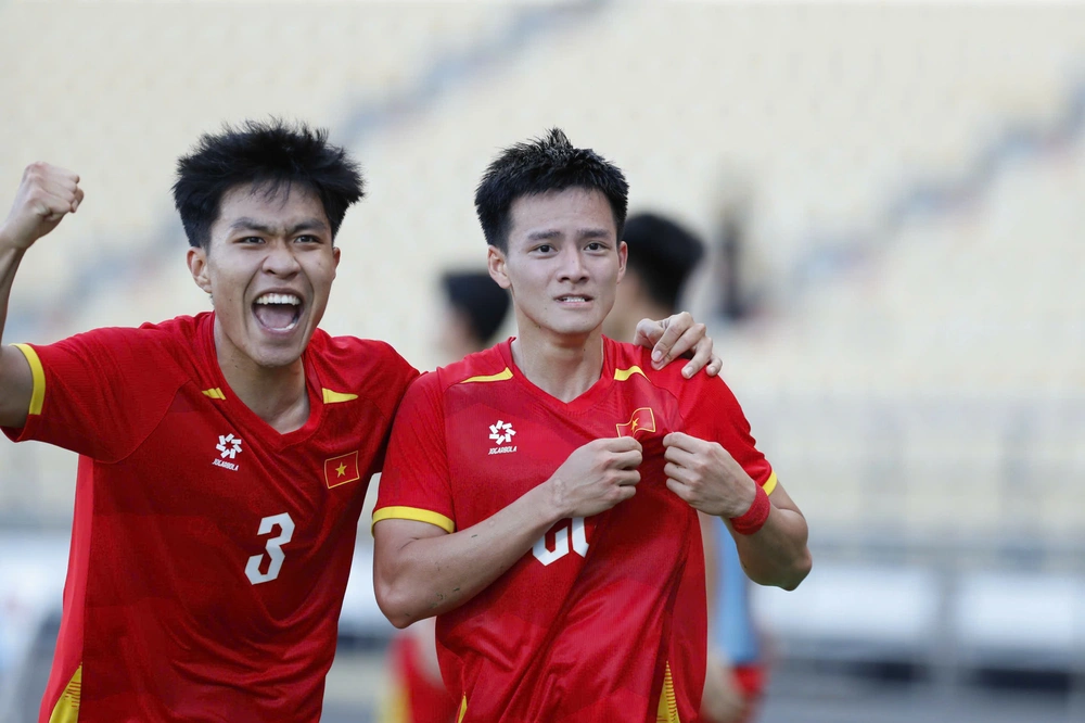 Thanh Nhàn: Từ siêu dự bị đến người hùng thắp sáng giấc mơ vàng của U22 Việt Nam - Ảnh 2. Thanh Nhàn: Từ siêu dự bị đến người hùng thắp sáng giấc mơ vàng của U22 Việt Nam - Ảnh 2.