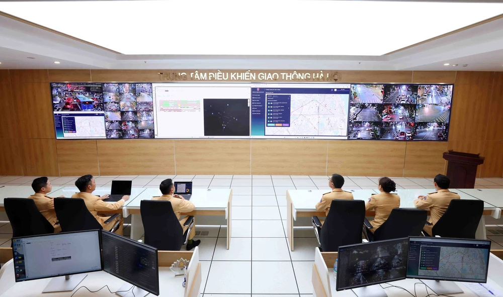 Camera AI đi vào hoạt động: Chuyển quản trị giao thông từ “con người điều khiển” sang “dữ liệu dẫn đường” - Ảnh 1. Camera AI đi vào hoạt động: Chuyển quản trị giao thông từ “con người điều khiển” sang “dữ liệu dẫn đường” - Ảnh 1.