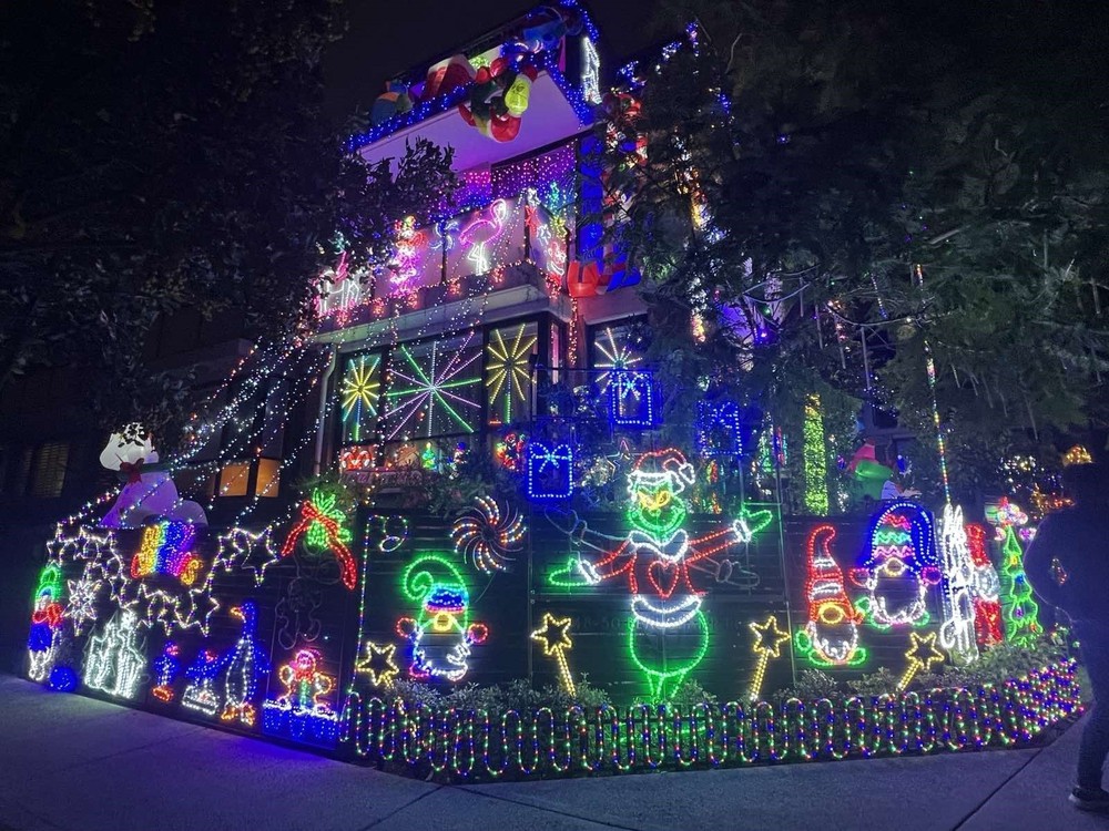 Giáng sinh rực rỡ sắc màu tại "xứ sở Chuột túi" - Ảnh 5.