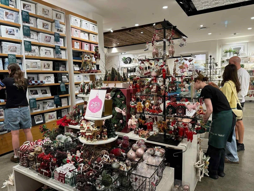 Giáng sinh rực rỡ sắc màu tại "xứ sở Chuột túi" - Ảnh 7.