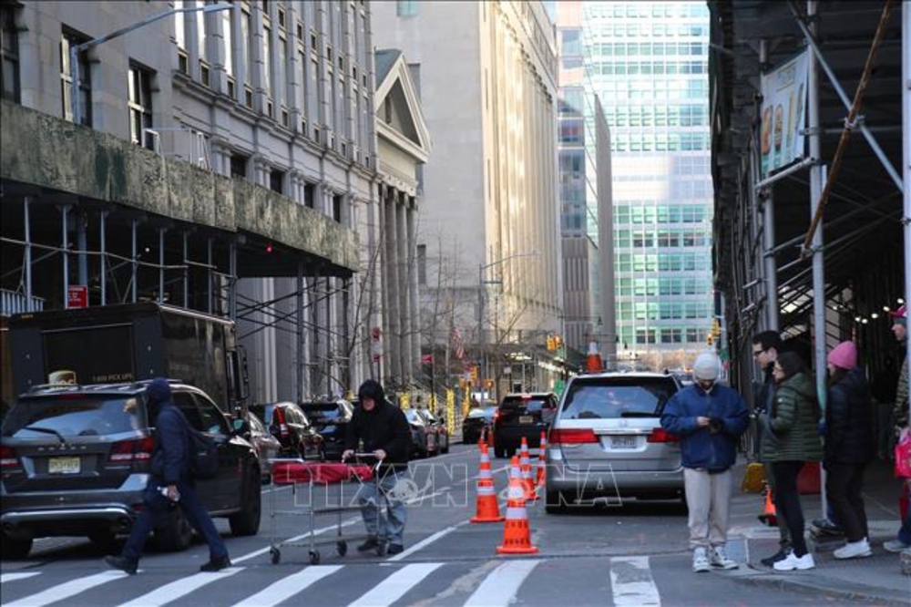 Đằng sau cơn sốt AI 2025: Phát thải CO2 ngang một thành phố lớn và những chi phí ít được nhắc tới - Ảnh 1.