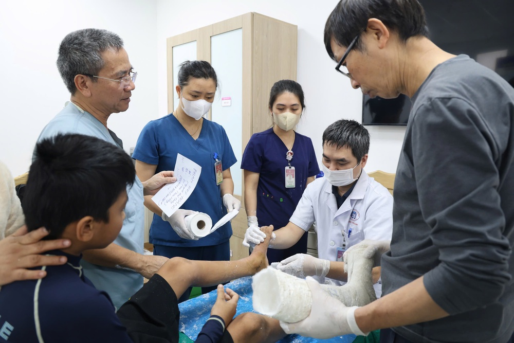 Gần 30 trẻ hồi phục tích cực sau phẫu thuật nhân đạo - Ảnh 1.