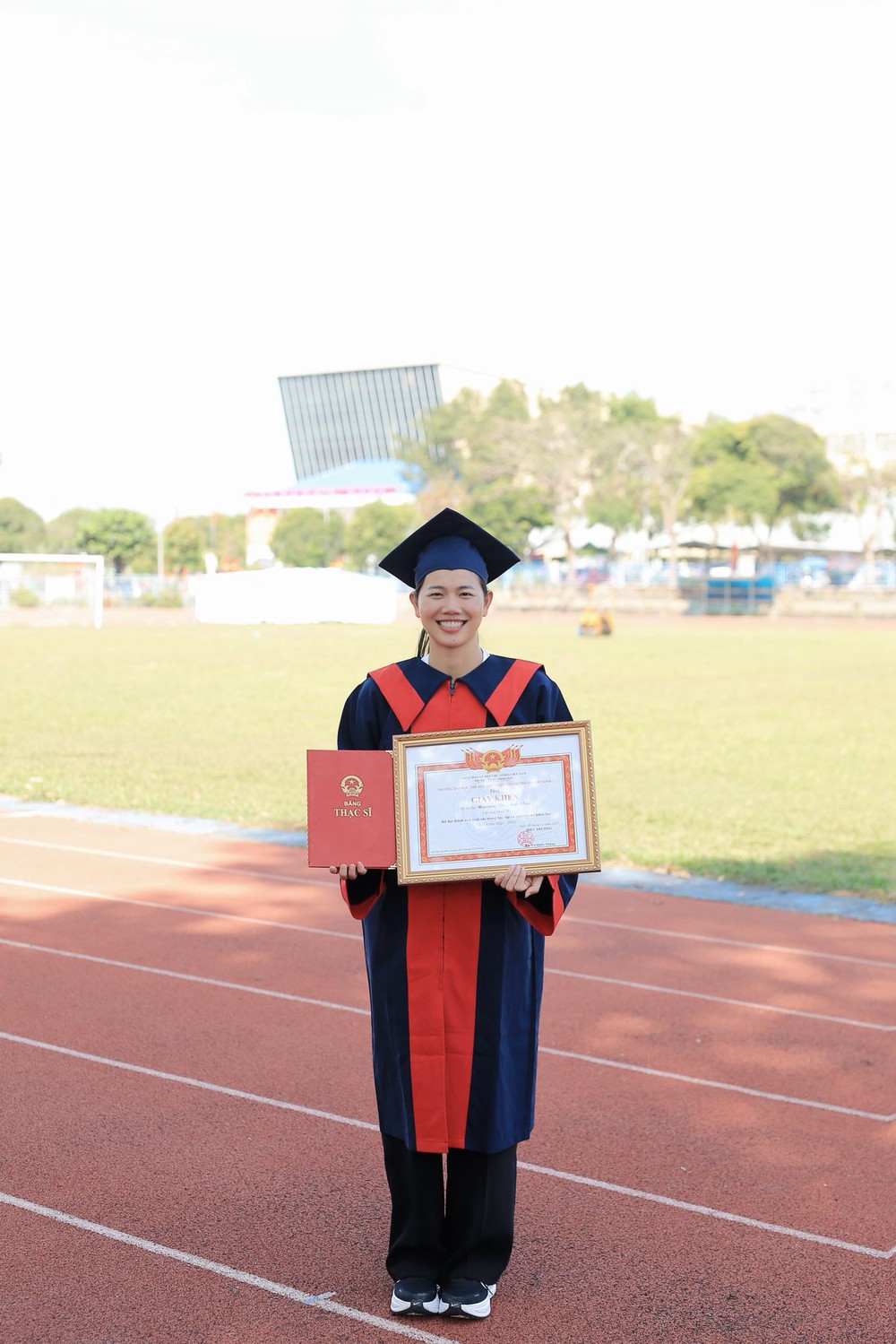 Ánh Viên hoàn thành chương trình thạc sĩ, khoe hành trình học tập đầy tự hào - Ảnh 1. Ánh Viên hoàn thành chương trình thạc sĩ, khoe hành trình học tập đầy tự hào - Ảnh 1.