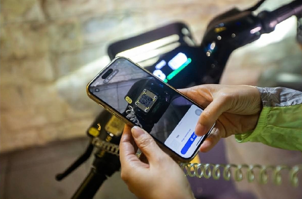 Tour xe đạp đêm “Hà Nội Đẹp Sound”: Nghe phố kể chuyện - Ảnh 2.