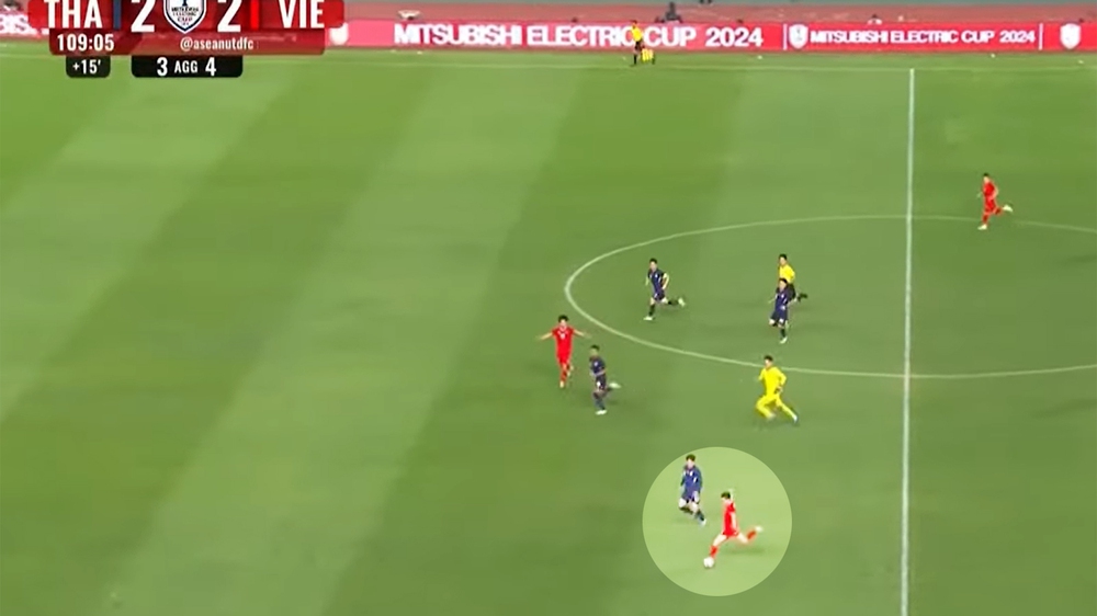 Bóng đá Việt Nam, Rajamangala và những màn trình diễn 'tuyệt đối điện ảnh' - Ảnh 2.