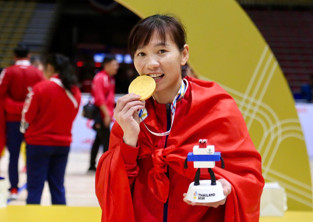 Thùy Trang giành HCV futsal nữ ở SEA Games 2025