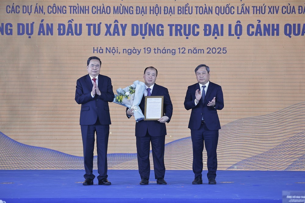 Bộ trưởng Bộ Xây dựng: 234 công trình, dự án trọng điểm mở ra không gian phát triển mới - Ảnh 1.