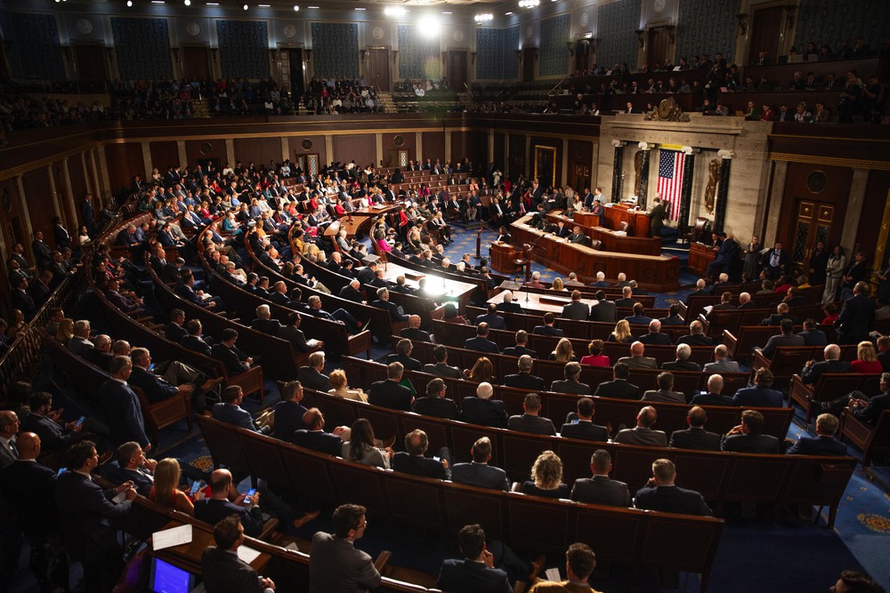 Hạ viện Mỹ thông qua dự luật nới lỏng cấp phép cho xây dựng hạ tầng AI - Ảnh 1.