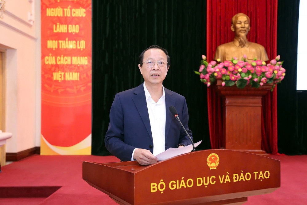 Rà soát, sắp xếp mạng lưới cơ sở giáo dục đảm bảo "đủ trường, đủ lớp, đủ giáo viên" - Ảnh 1.