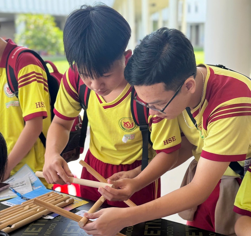 Thí điểm giáo dục trí tuệ nhân tạo trong trường phổ thông: Không gây quá tải, nóng vội, hình thức - Ảnh 3.