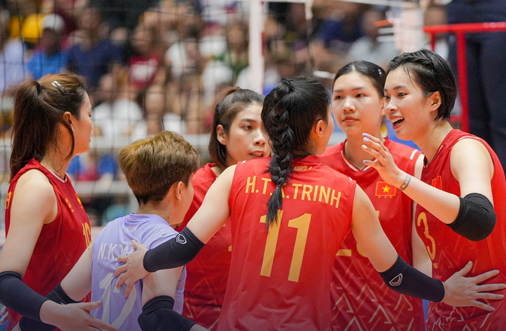 Chưa thi đấu trận ra quân, Thanh Thúy và bóng chuyền Việt Nam được báo nước ngoài dự đoán vào chung kết - Ảnh 1. Chưa thi đấu trận ra quân, ĐT bóng chuyền nữ Việt Nam được báo nước ngoài dự đoán vào chung kết SEA Games - Ảnh 1.