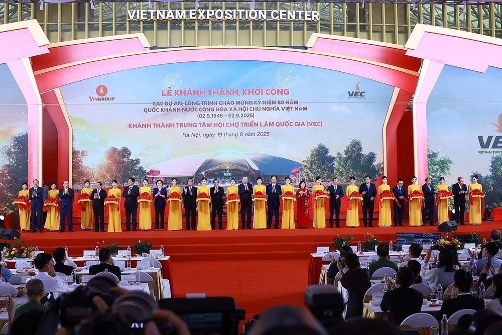 Khẩn trương chuẩn bị Lễ khánh thành, khởi công các dự án, công trình chào mừng Đại hội XIV của Đảng - Ảnh 1.