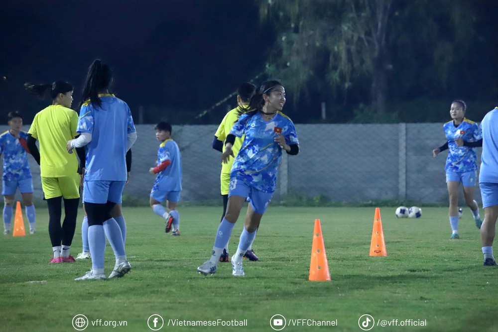 Tin nóng bóng đá Việt hôm nay 3/12: Bóng đá Việt Nam làm nên lịch sử; U22 Việt Nam quyết thắng đậm trận ra quân SEA Games 33 - Ảnh 3.