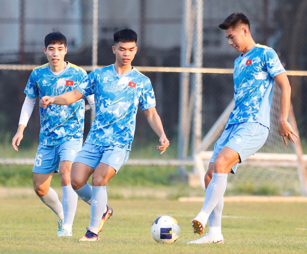 Không phải miền đất hứa... - Ảnh 1. Không phải miền đất hứa... - Ảnh 1.