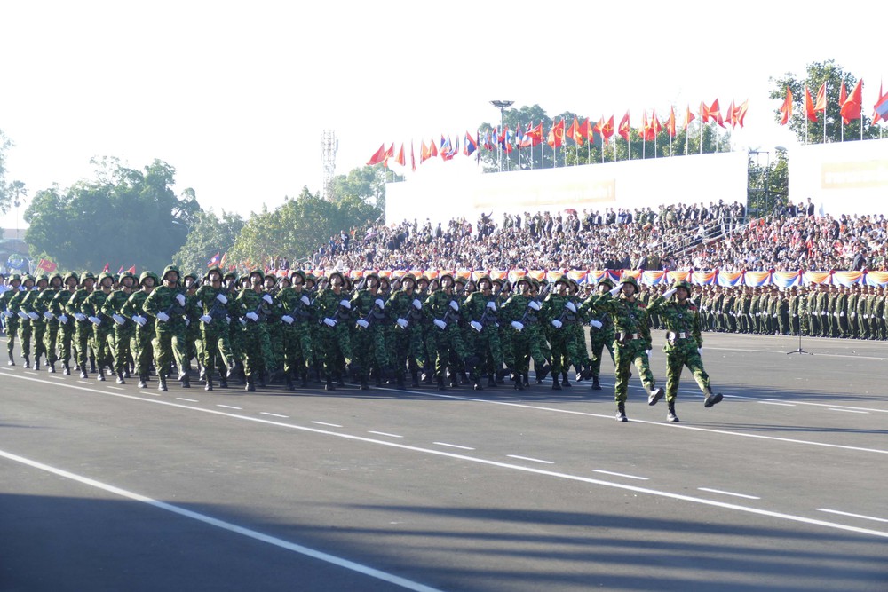 50 năm Quốc khánh CHDCND Lào: Tinh thần đoàn kết và khát vọng vươn tới tương lai tươi sáng - Ảnh 9. 50 năm Quốc khánh CHDCND Lào: Tinh thần đoàn kết và khát vọng vươn tới tương lai tươi sáng - Ảnh 9.