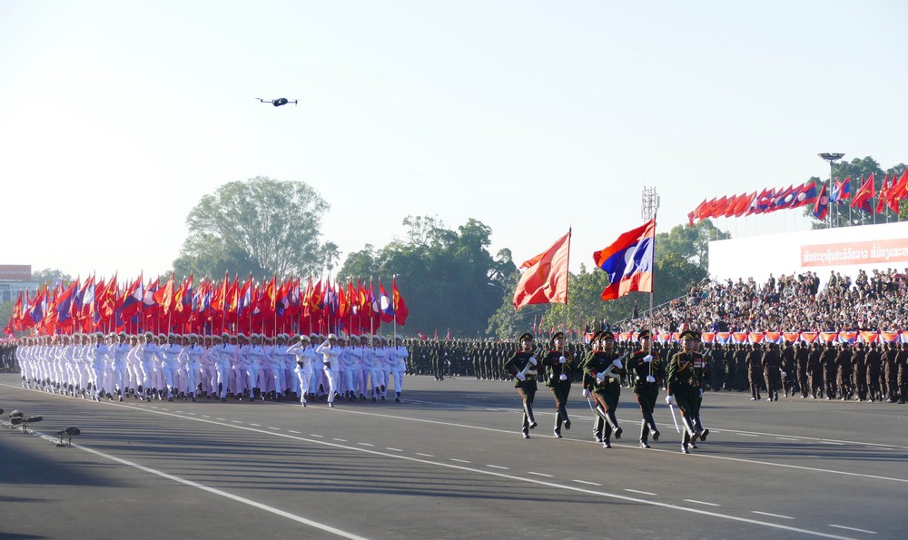 50 năm Quốc khánh CHDCND Lào: Tinh thần đoàn kết và khát vọng vươn tới tương lai tươi sáng - Ảnh 5. 50 năm Quốc khánh CHDCND Lào: Tinh thần đoàn kết và khát vọng vươn tới tương lai tươi sáng - Ảnh 5.