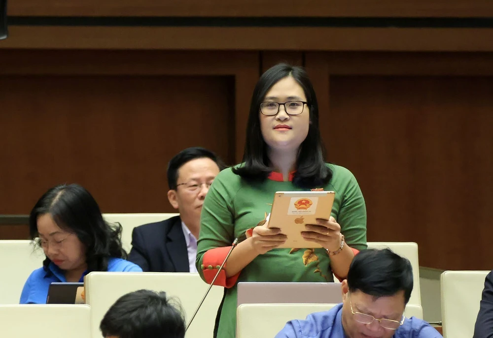 Kỳ họp thứ 10, Quốc hội khóa XV: Phân cấp mạnh mẽ và có lộ trình phù hợp để tiếng Anh trở thành ngôn ngữ thứ hai - Ảnh 3. Kỳ họp thứ 10, Quốc hội khóa XV: Phân cấp mạnh mẽ và có lộ trình phù hợp để tiếng Anh trở thành ngôn ngữ thứ hai - Ảnh 3.