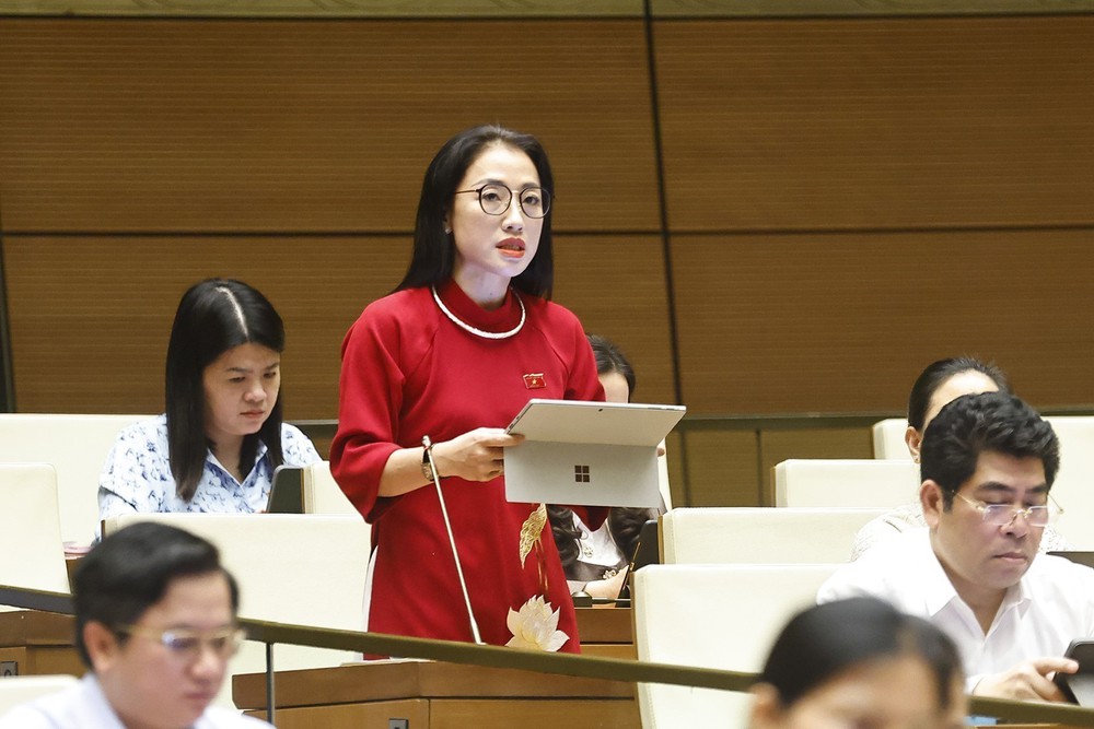 Kỳ họp thứ 10, Quốc hội khóa XV: Phân cấp mạnh mẽ và có lộ trình phù hợp để tiếng Anh trở thành ngôn ngữ thứ hai - Ảnh 2. Kỳ họp thứ 10, Quốc hội khóa XV: Phân cấp mạnh mẽ và có lộ trình phù hợp để tiếng Anh trở thành ngôn ngữ thứ hai - Ảnh 2.