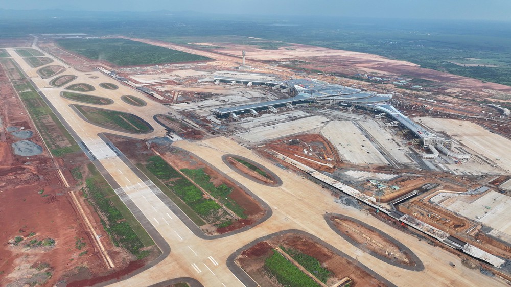 Khẩn trương chuẩn bị Lễ khánh thành, khởi công các dự án, công trình chào mừng Đại hội XIV của Đảng - Ảnh 2.