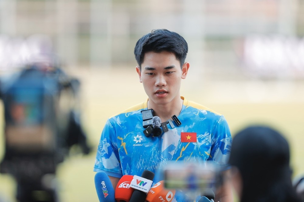 Tiền đạo Đình Bắc: 'U22 Việt Nam chuẩn bị để thắng U22 Lào' - Ảnh 1. Tiền đạo Đình Bắc: 'U22 Việt Nam chuẩn bị để thắng U22 Lào' - Ảnh 1.