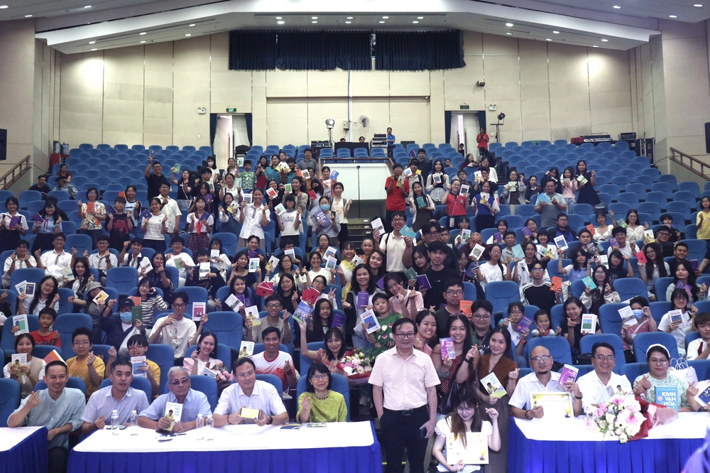 Nguyễn Nhật Ánh thừa nhận gặp hiểm nguy khi viết “Kính vạn hoa” - Ảnh 6.