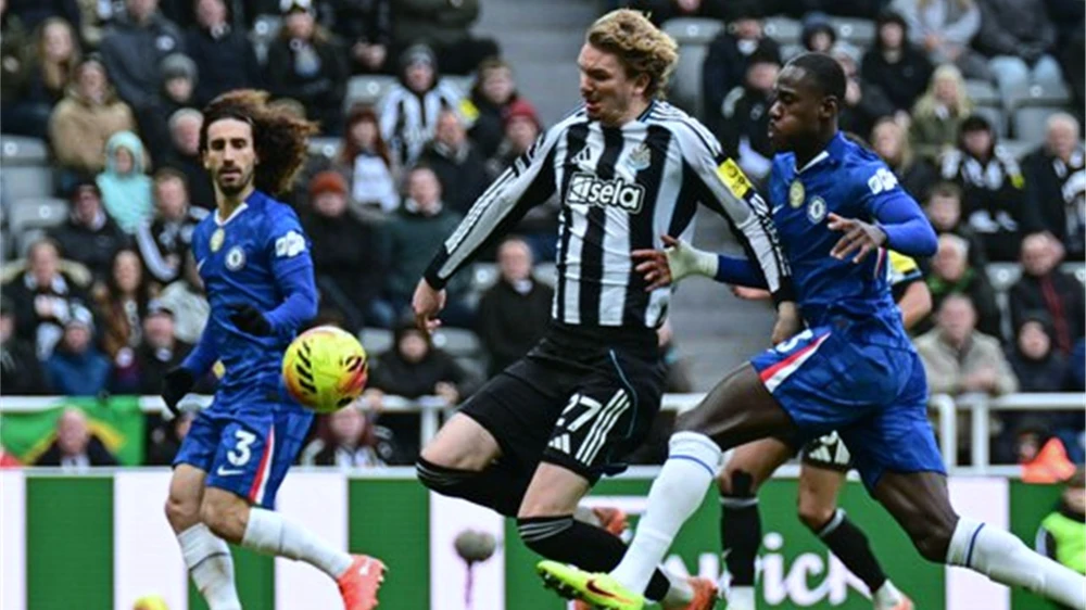 Rượt đuổi tỷ số căng thẳng, Chelsea hòa Newcastle trong trận cầu có bốn bàn thắng - Ảnh 1.