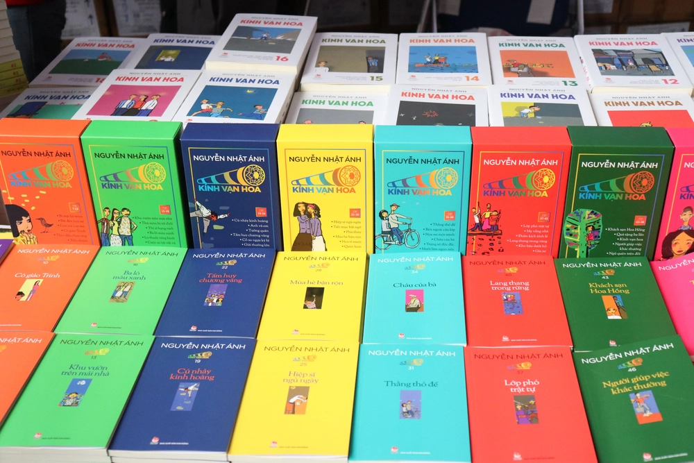 Nguyễn Nhật Ánh thừa nhận gặp hiểm nguy khi viết “Kính vạn hoa” - Ảnh 2.