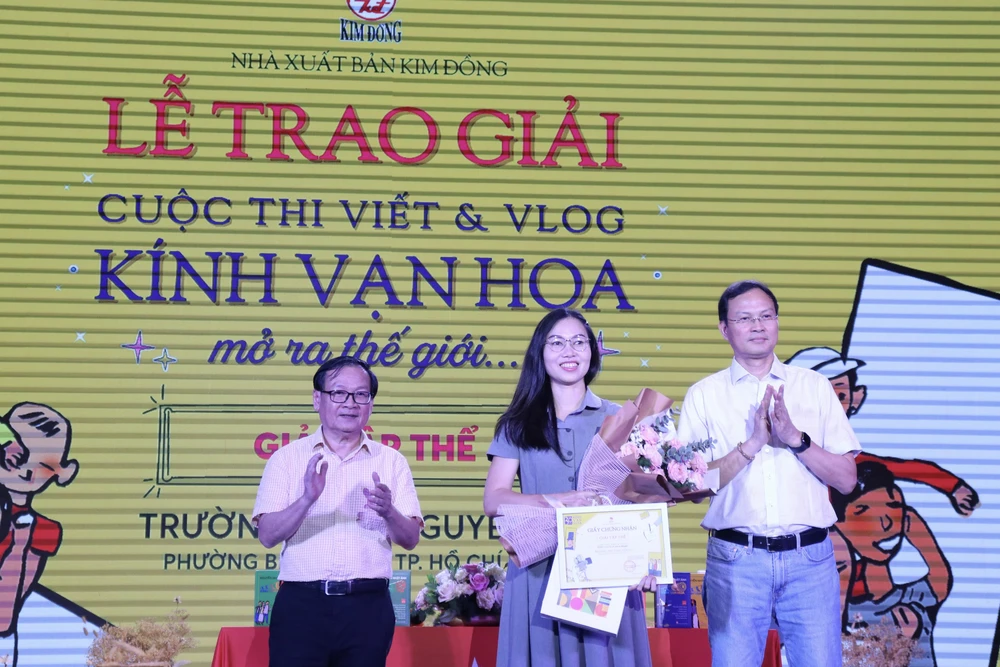 Nguyễn Nhật Ánh thừa nhận gặp hiểm nguy khi viết “Kính vạn hoa” - Ảnh 3.