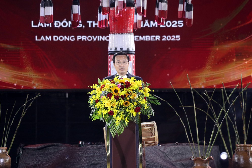 Rộn rã Đêm hội cồng chiêng Đông Nam Á năm 2025 - Ảnh 1.