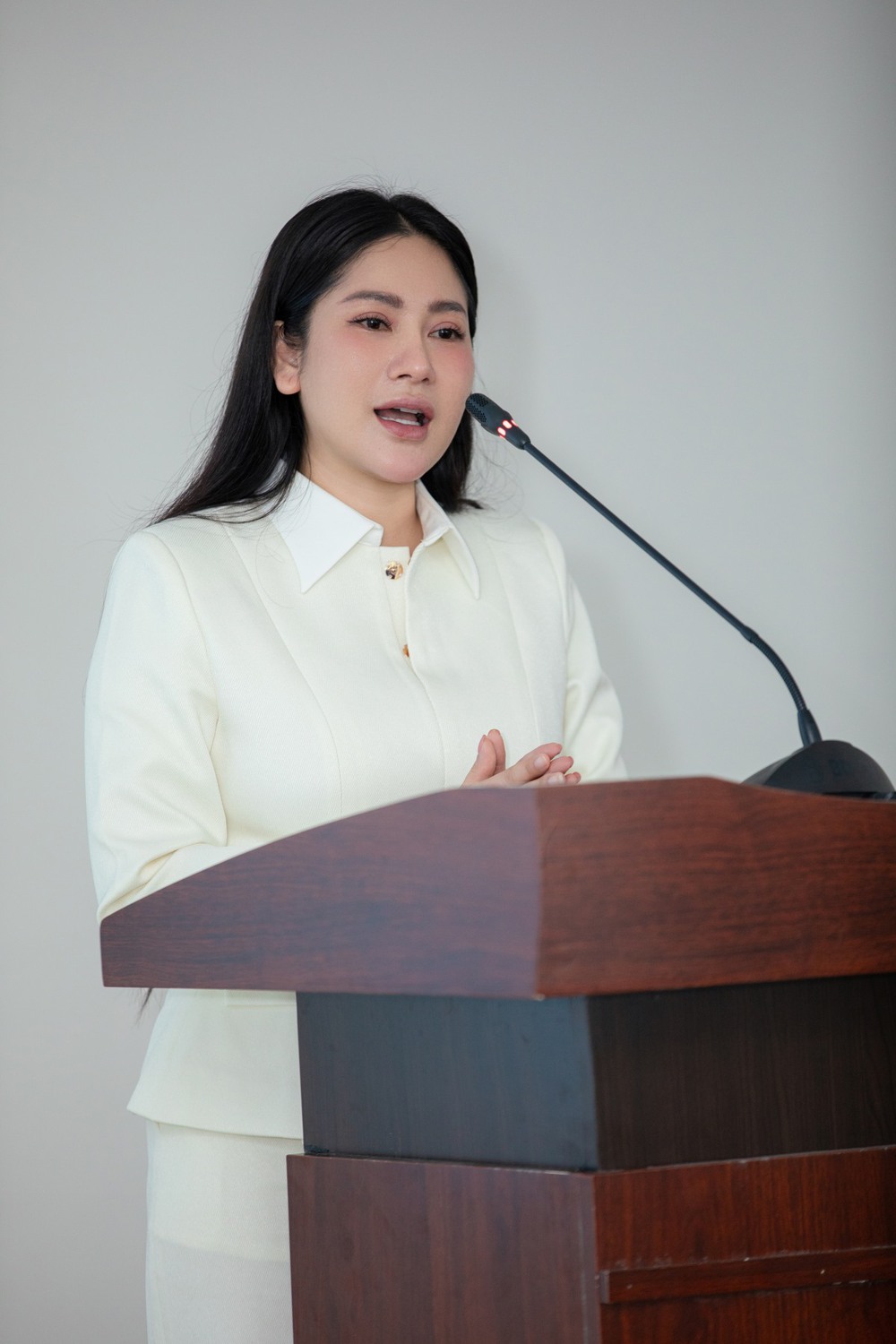 Thí sinh hoa hậu tranh danh hiệu “Đại sứ khởi nghiệp sáng tạo” - Ảnh 2.