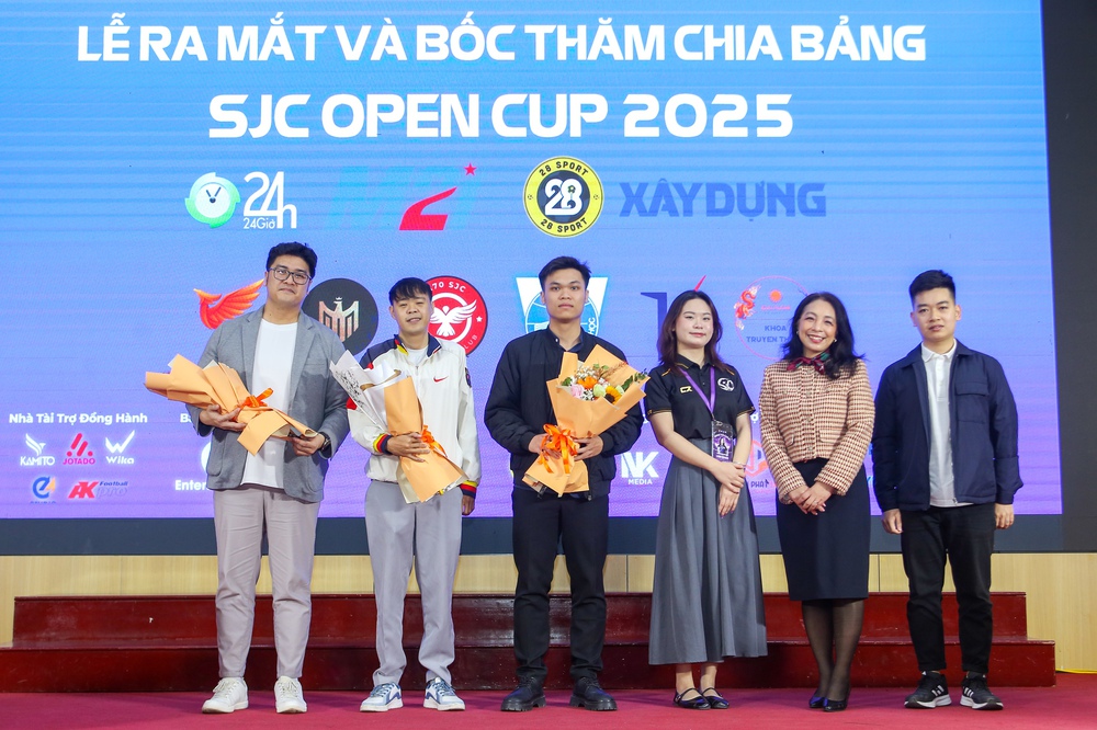 Khai mạc giải bóng đá SJC Open Cup 2025 - Ảnh 1.