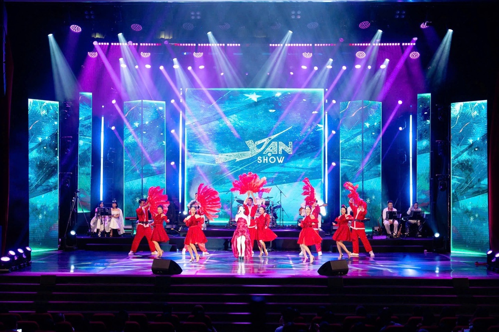 Quốc Thiên nồng nàn trong "Noel cho tình nhân" của đạo diễn Vạn Nguyễn - Ảnh 1.