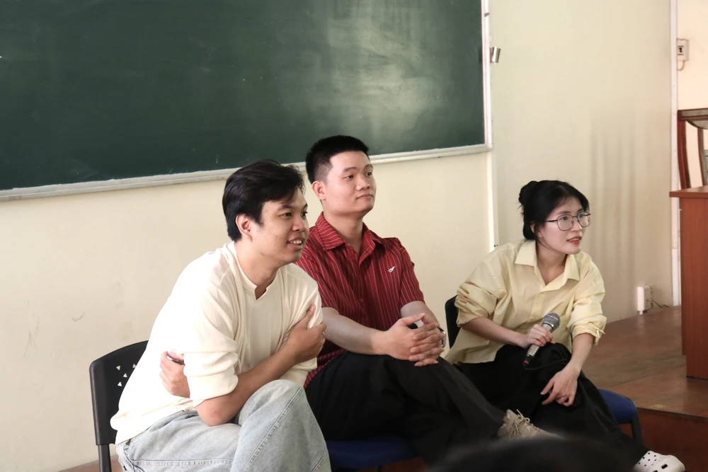 Mở cửa sáng tạo cho sinh viên  - Ảnh 1.