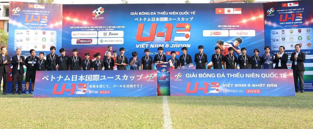 Becamex TP.HCM vô địch Giải bóng đá thiếu niên quốc tế U13 Việt Nam - Nhật Bản   - Ảnh 2.