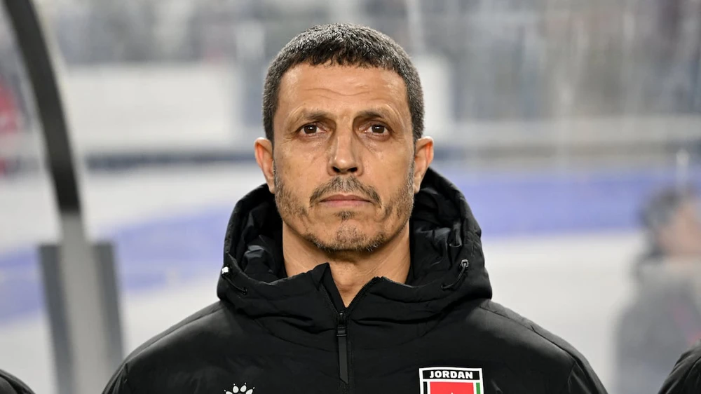 Ông Kim Sang Sik và tuyển trẻ Việt Nam đối đầu HLV vừa đoạt vé dự World Cup ngay trận ra quân giải châu Á - Ảnh 1.