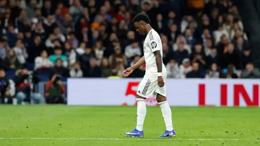 Real Madrid: Ngày Bernabeu tẩy chay Vinicius - Ảnh 1.
