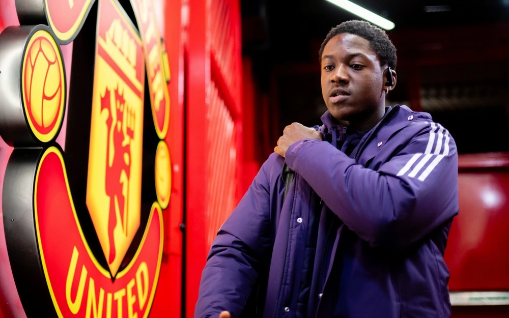 Những tài năng trẻ đầy rắc rối của MU: Lỗi không phải riêng của cầu thủ - Ảnh 1.