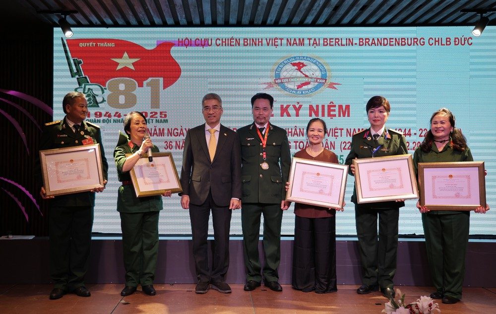 Gìn giữ và lan tỏa truyền thống "Bộ đội Cụ Hồ" tại Đức - Ảnh 3.