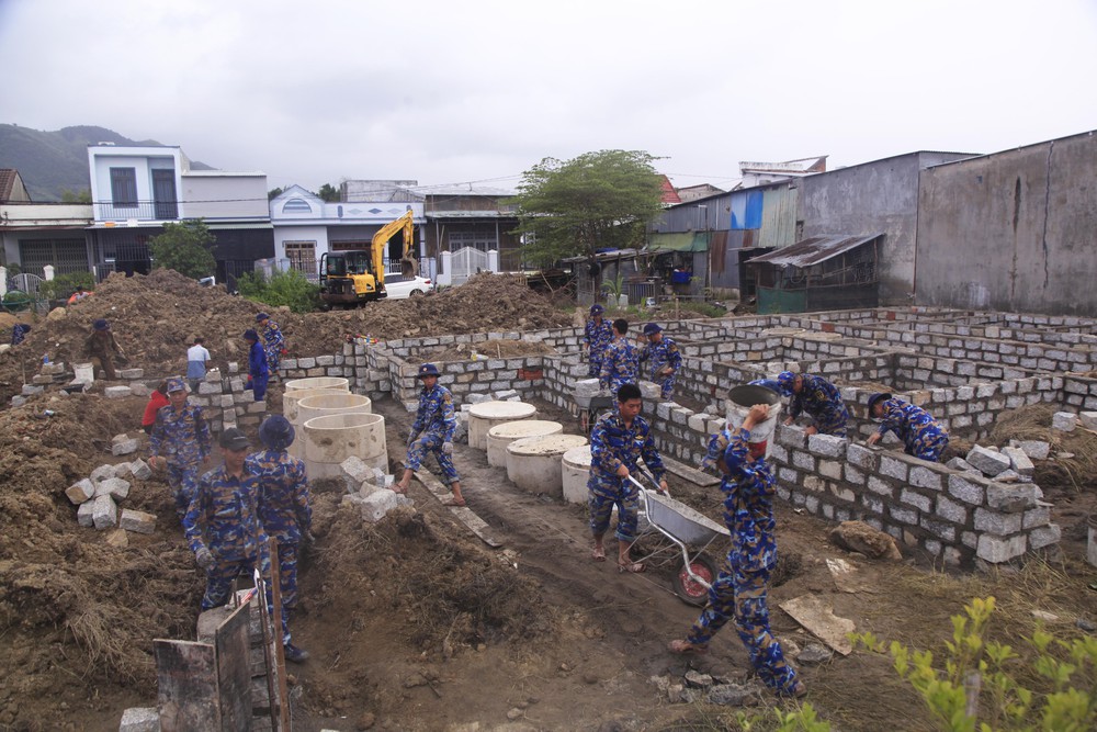 Chiến dịch Quang Trung: Người thợ xây mặc áo lính biển - Ảnh 2.