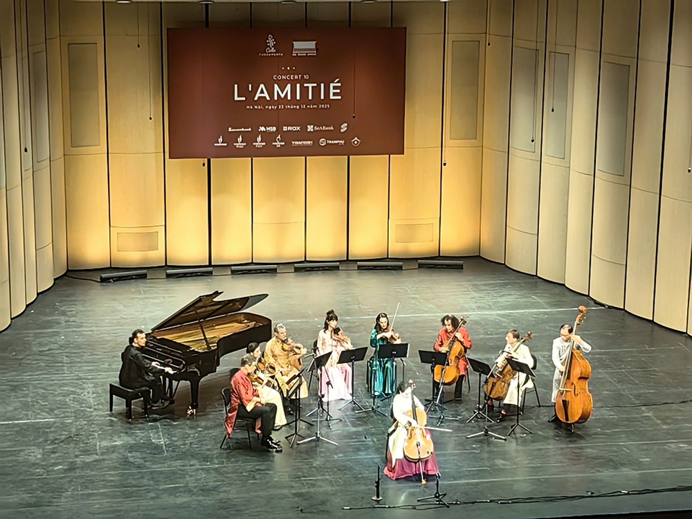 Đêm nhạc Cello Fundamento thứ 10: Dưới Trời Hà Nội, Nhớ Bầu Trời Paris! - Ảnh 2.