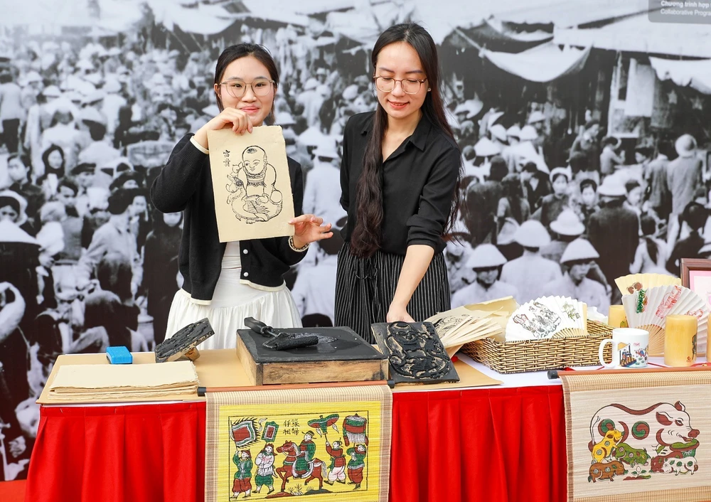 Hà Nội: Khai mạc Trưng bày "Di sản văn hoá Việt Nam" - Ảnh 8.