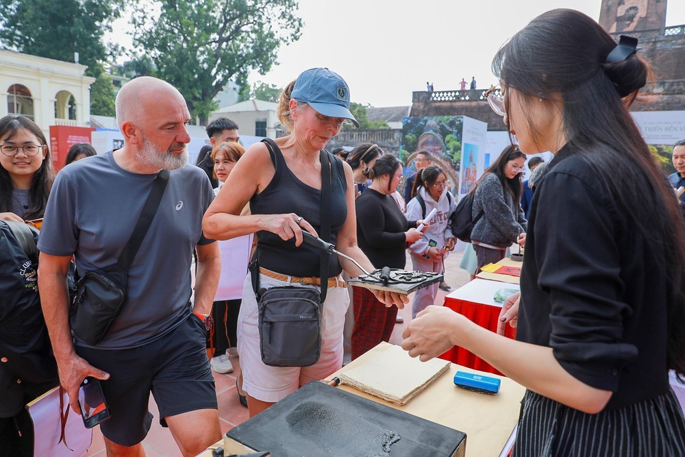 Hà Nội: Khai mạc Trưng bày "Di sản văn hoá Việt Nam" - Ảnh 7.