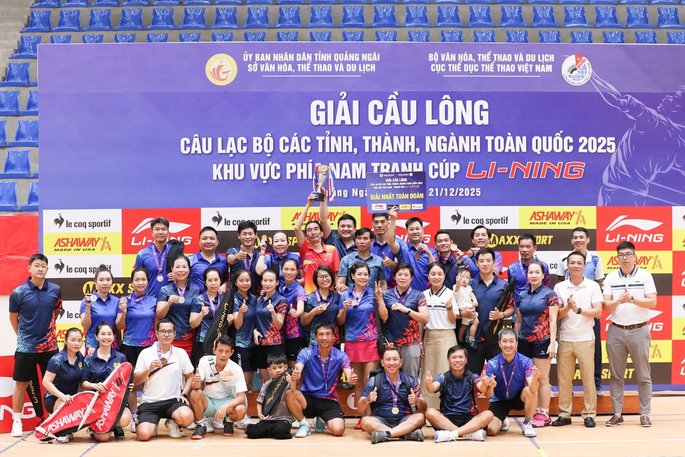 Giải Cầu lông các tỉnh, thành, ngành toàn quốc 2025 - Khu vực phía Nam - Tranh cúp Li-Ning khép lại thành công tốt đẹp - Ảnh 3.