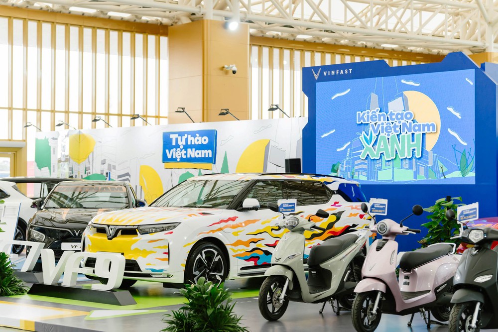 VinFast "chiếm trọn spotlight" tại Vietnam Mobility Show 2025 với hệ sinh thái xanh toàn diện - Ảnh 2.