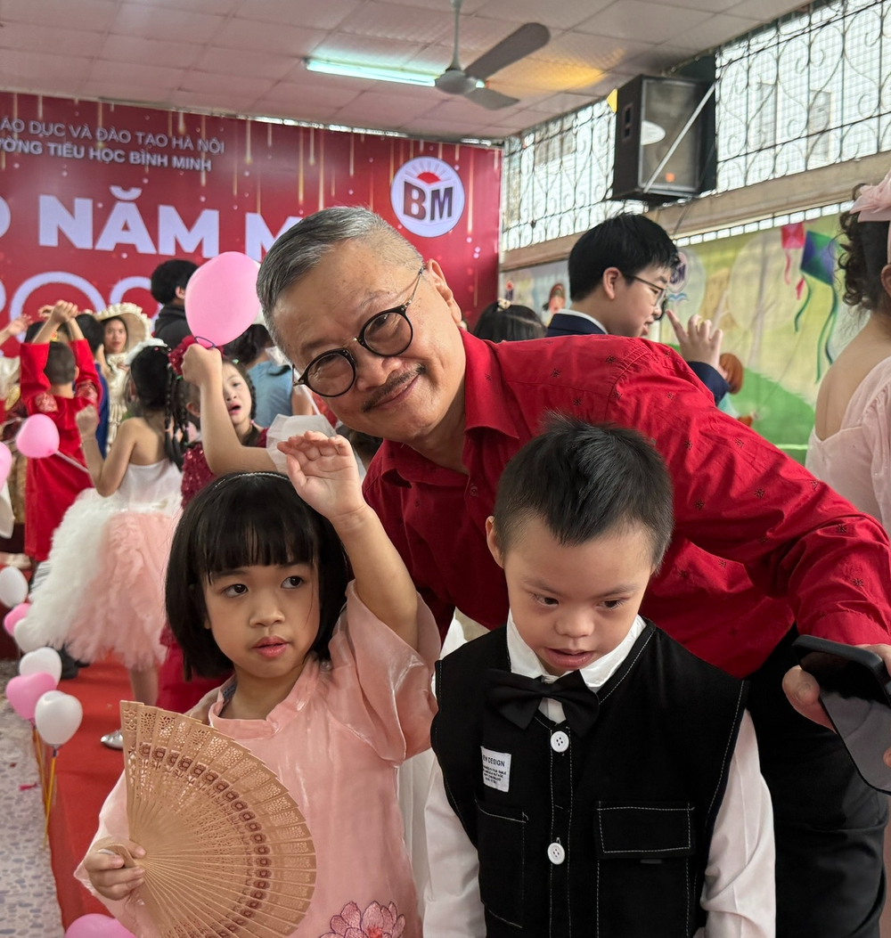 Giáng sinh diệu kỳ ở trường TH Bình Minh: Nơi yêu thương chắp cánh cho những nụ cười tỏa sáng - Ảnh 4.