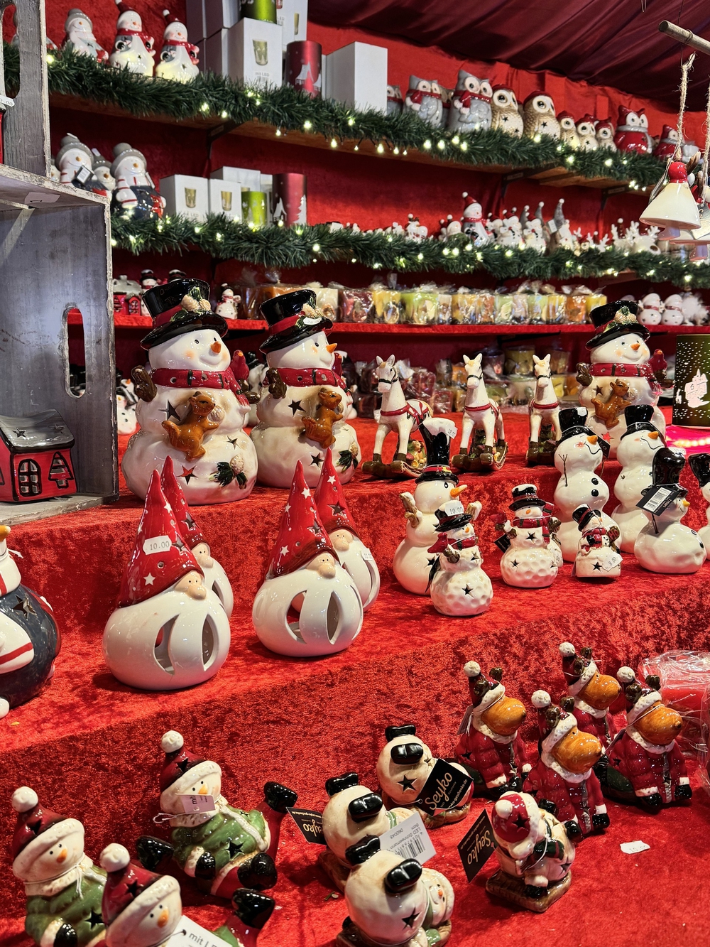 Chợ Giáng sinh Striezelmarkt ở Dresden: Bản hòa ca của thời gian và truyền thống - Ảnh 2.