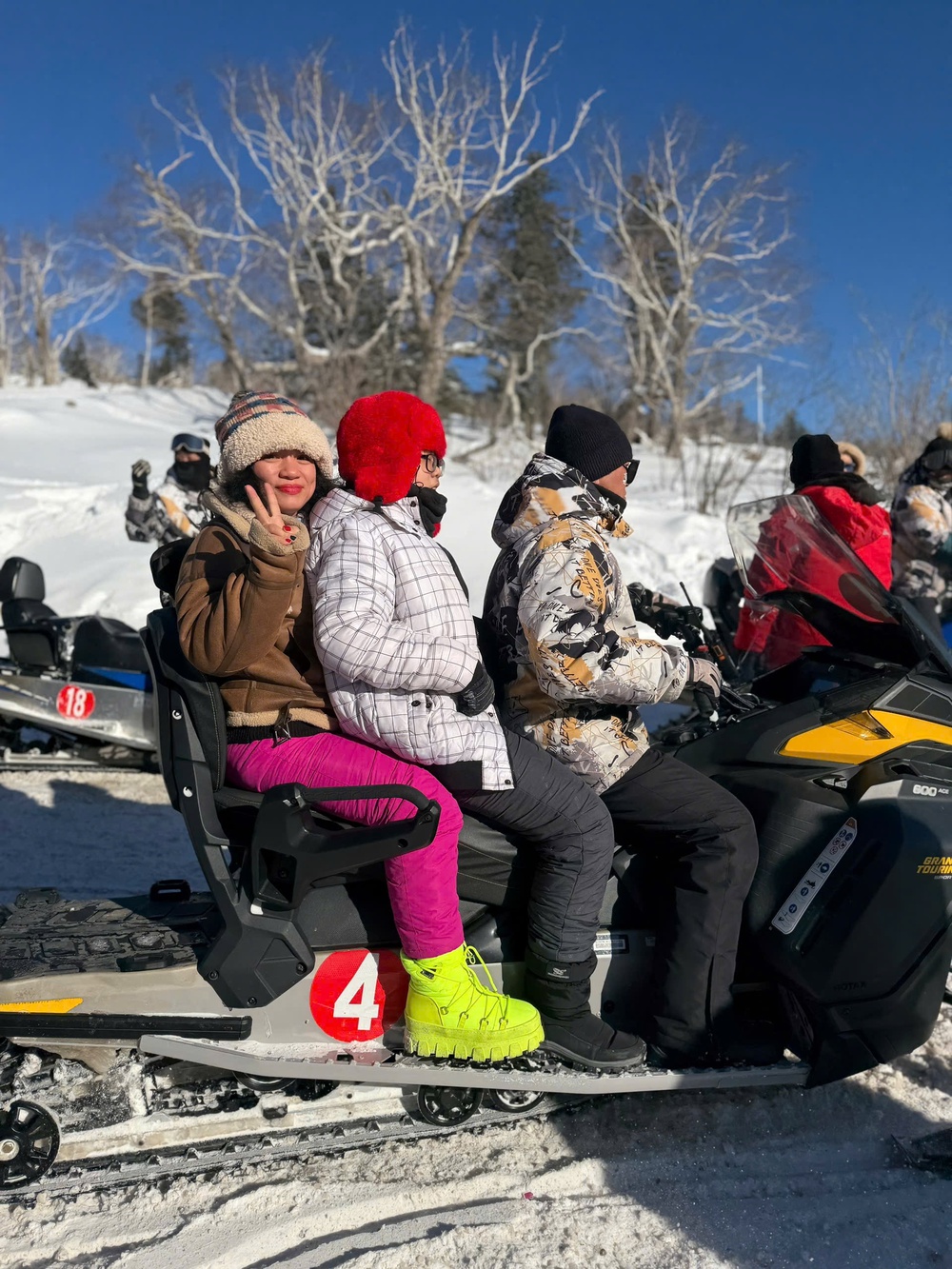 Yabuli - rời ánh sáng, bước vào tuyết sâu - Ảnh 2.