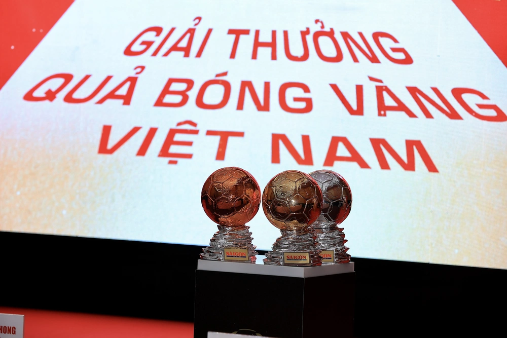 Quả bóng vàng Việt Nam 2025: Hoàng Đức - Đình Bắc đua "song mã"? - Ảnh 1. Quả bóng vàng Việt Nam 2025: Hoàng Đức - Đình Bắc đua "song mã"? - Ảnh 1.