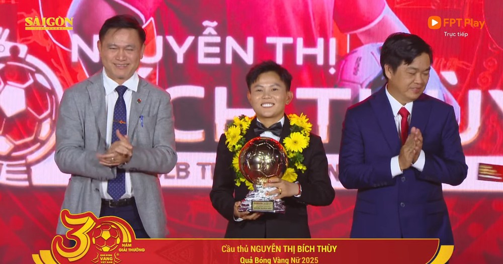 TRỰC TIẾP lễ trao giải Quả bóng Vàng Việt Nam 2025 (20h00 hôm nay) - Ảnh 4.
