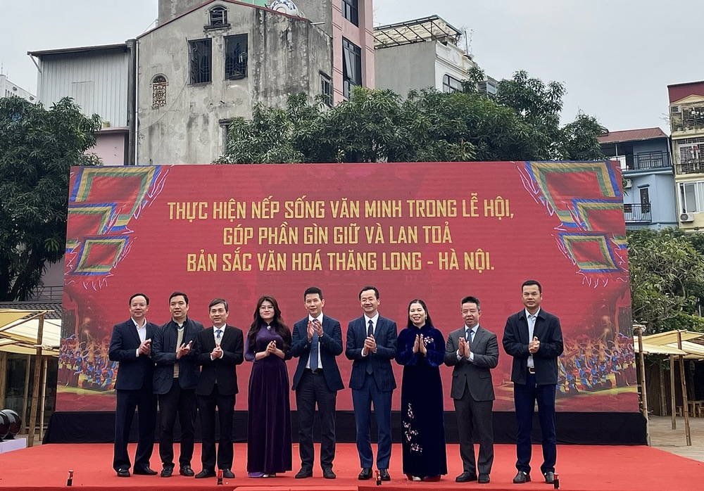 Hà Nội quyết tâm nâng tầm giá trị di sản qua "Bộ tiêu chí về môi trường văn hóa trong lễ hội truyền thống" - Ảnh 7.
